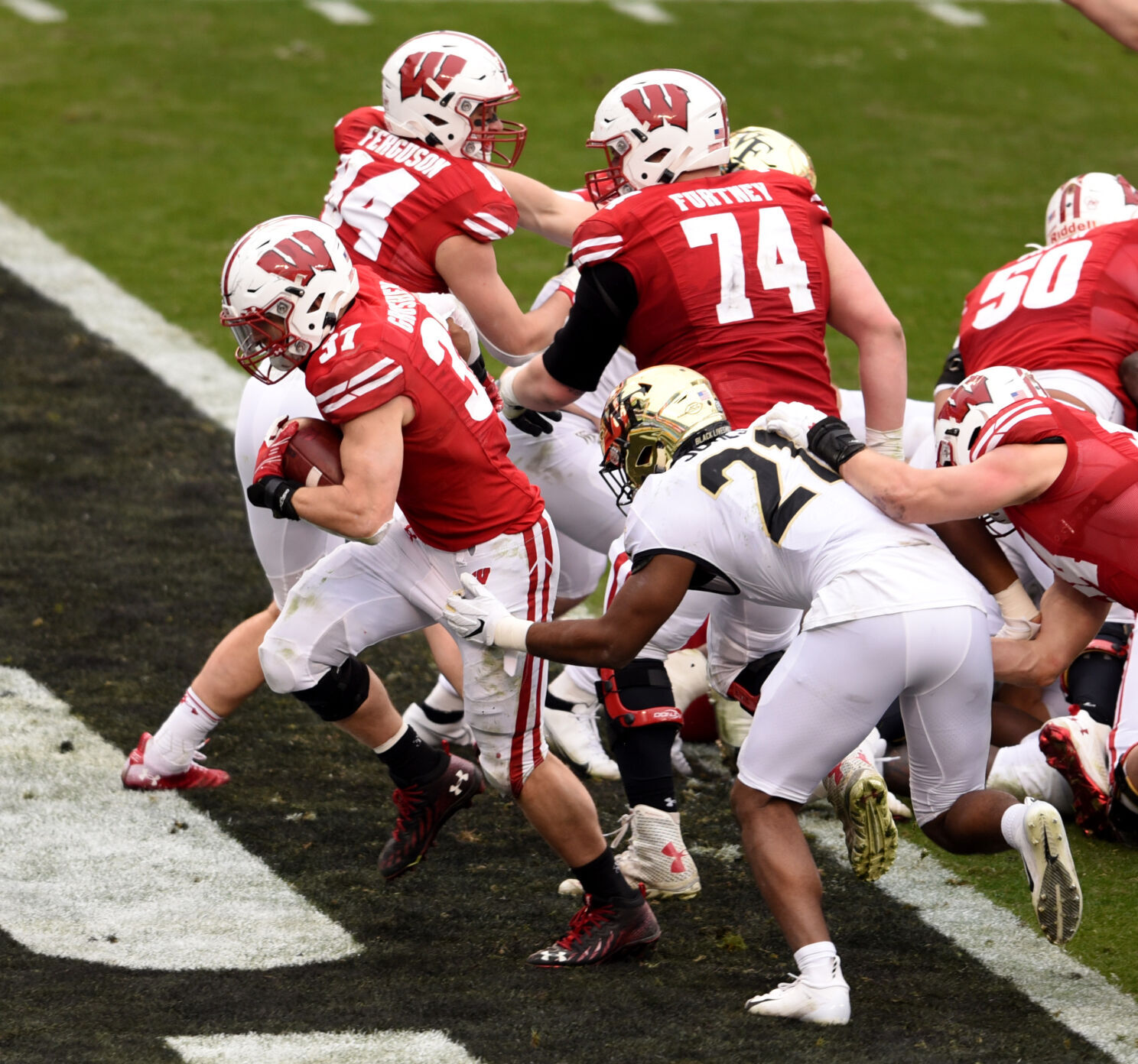 Wisconsin Wake Forest Duke's Mayo Bowl
